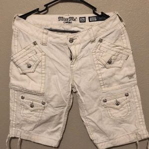 Miss me women’s Cargo Bermuda Shorts size 26